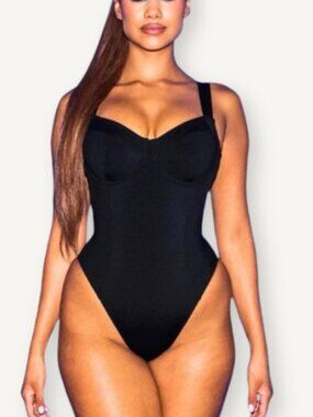 NWT TA3 Hi Cut Lifty Solid Black Size XS Reg/Long D/DD Shaping Swimwear